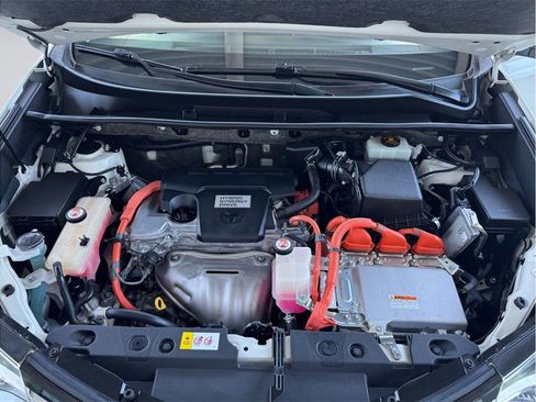 Used 2016 Toyota RAV4 Limited w/ Advanced Technology Package image 9