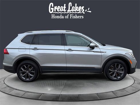 Used 2022 Volkswagen Tiguan SE image 6