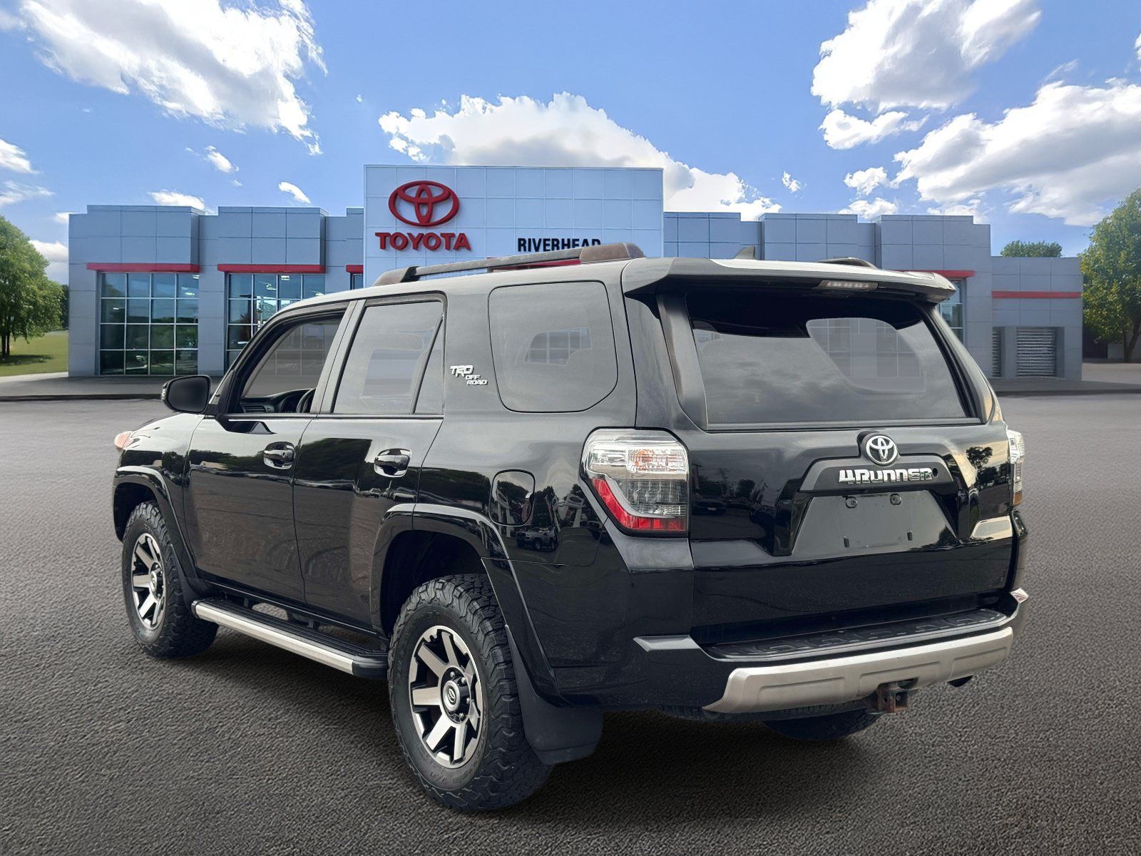 Used 2019 Toyota 4Runner TRD Off-Road Premium AWD/4WD image 4