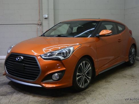 Used 2016 Hyundai Veloster Turbo w/ Option Group 04 image 2