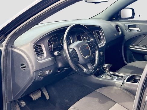 Used 2022 Dodge Charger GT RWD image 9
