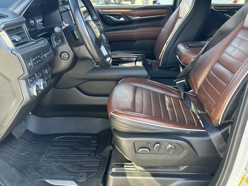 Certified 2023 GMC Yukon XL Denali Ultimate image 9