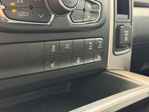 Used 2015 RAM 1500 Big Horn AWD/4WD image 25