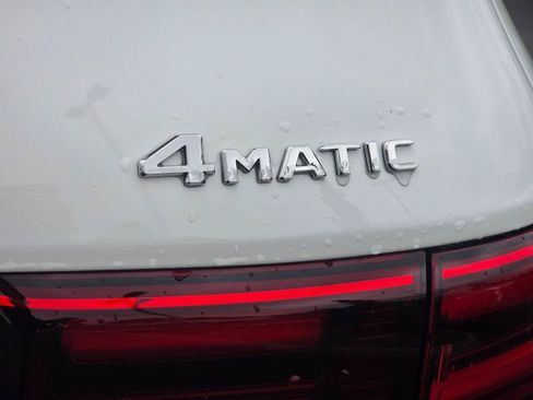 New 2026 Mercedes-Benz GLB 250 4MATIC image 32