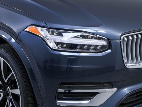 Certified 2024 Volvo XC90 B5 Plus w/ Protection Package Premier AWD/4WD image 39