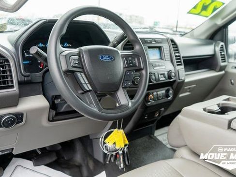 Used 2022 Ford F250 XL w/ Power Equipment Group image 11