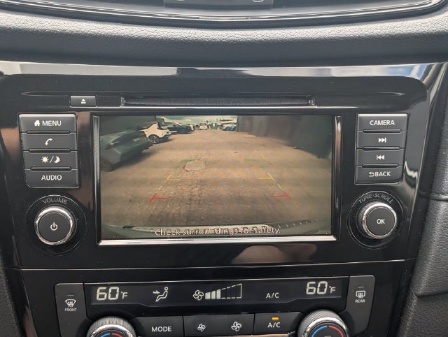 Used 2018 Nissan Rogue SV AWD/4WD image 29