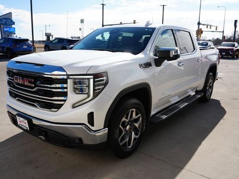 Used 2023 GMC Sierra 1500 SLT w/ SLT Premium Package image 29