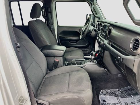 Used 2023 Jeep Gladiator Sport AWD/4WD image 26