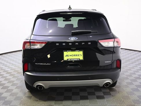 Used 2020 Ford Escape Titanium image 5