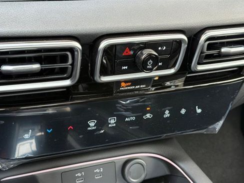 New 2026 Nissan Sentra SV w/ SV Convenience Package FWD image 21