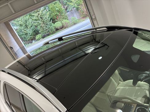 Used 2024 Mercedes-Benz GLE 350 4MATIC image 31