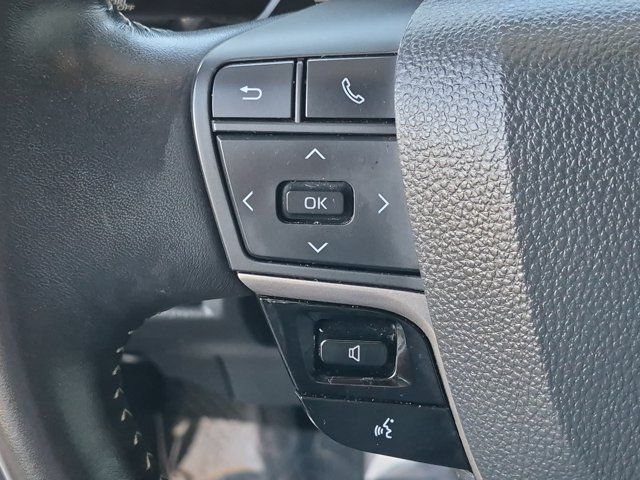 Used 2025 Toyota Camry SE FWD image 24