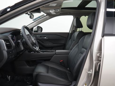 Used 2023 Nissan Rogue Platinum AWD/4WD image 24