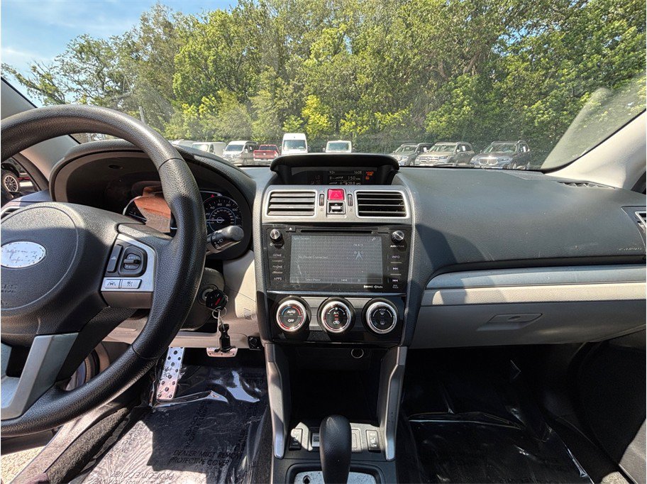 Used 2017 Subaru Forester 2.5i Premium AWD/4WD image 11