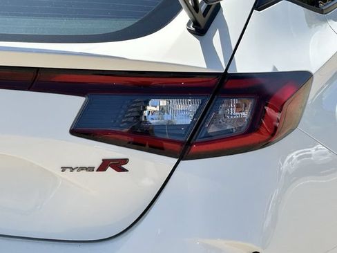 Used 2025 Honda Civic Type R image 8