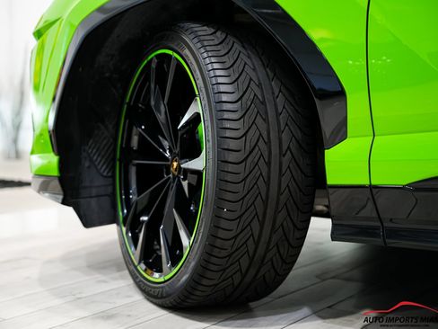 Used 2022 Lamborghini Urus AWD/4WD image 86