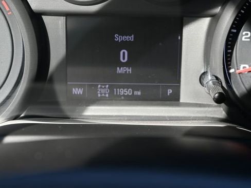 Used 2025 Chevrolet Silverado 1500 Custom image 16