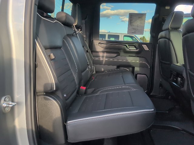 Used 2024 GMC Sierra 2500 AT4X AWD/4WD image 46