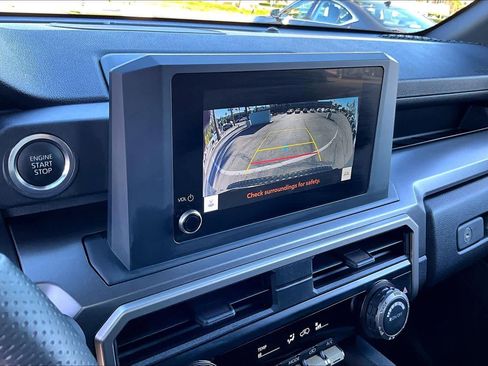 Used 2025 Toyota 4Runner SR5 image 25