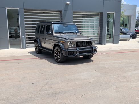 Used 2026 Mercedes-Benz G 63 AMG 4MATIC image 2