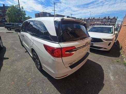 Used 2023 Honda Odyssey Elite image 4