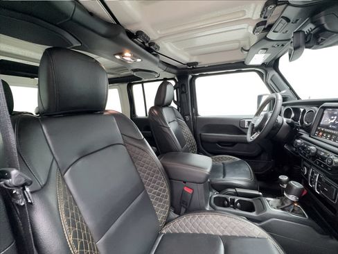 Used 2023 Jeep Wrangler Unlimited Sahara AWD/4WD image 28