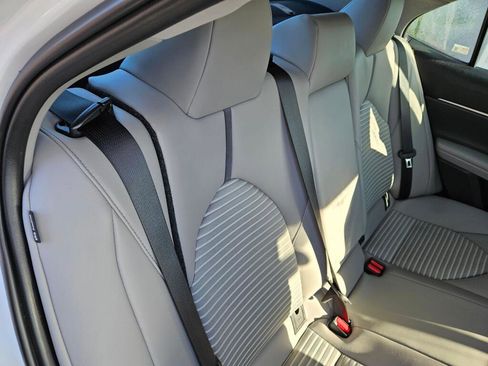 Used 2024 Toyota Camry SE image 13
