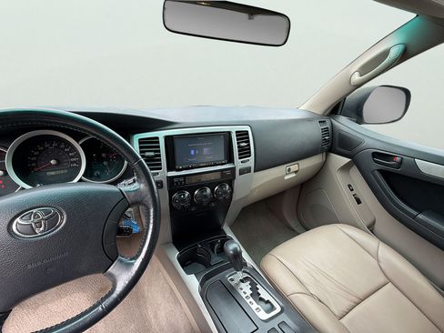 Used 2006 Toyota 4Runner SR5 RWD image 24