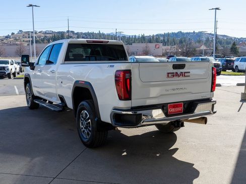 Used 2024 GMC Sierra 3500 SLT w/ X31 Off-Road Package image 5