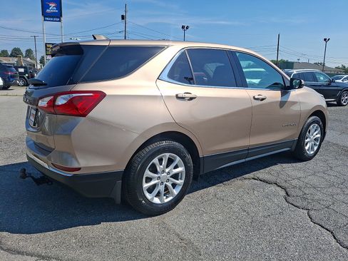 Used 2018 Chevrolet Equinox LT AWD/4WD image 6