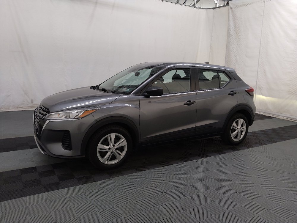 Used 2021 Nissan Kicks S FWD image 2