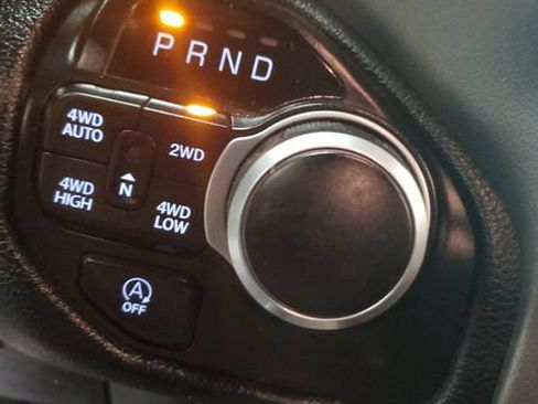 Used 2020 RAM 1500 Big Horn AWD/4WD image 25