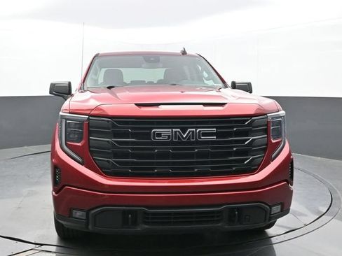 Used 2024 GMC Sierra 1500 Elevation AWD/4WD image 8
