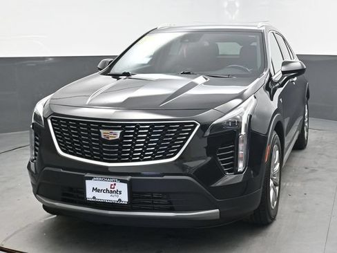 Used 2019 Cadillac XT4 Premium Luxury AWD/4WD image 2