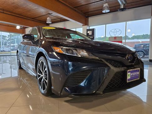 Used 2020 Toyota Camry SE w/ Audio Package FWD image 8