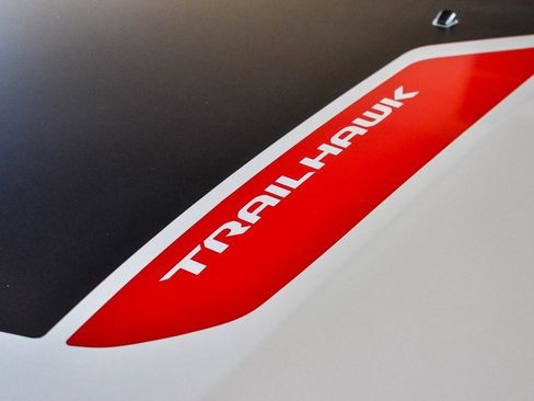 New 2026 Jeep Compass Trailhawk w/ Sun, Sound & Navigation Group image 10