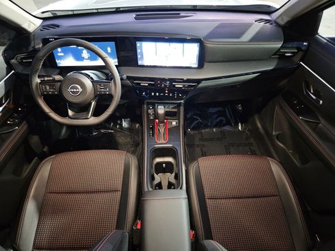 New 2026 Nissan Kicks SR w/ SR Premium Package image 10
