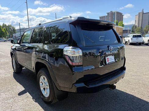 Certified 2023 Toyota 4Runner SR5 Premium w/ Moonroof Package AWD/4WD image 5