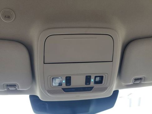 Used 2023 Ford Explorer XLT w/ Equipment Group 202A image 27