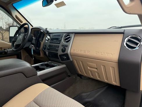 Used 2016 Ford F250 XLT w/ FX4 Off-Road Package image 11