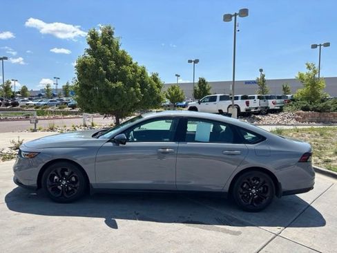 Used 2025 Honda Accord SE image 4