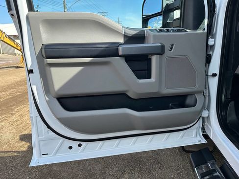 Used 2020 Ford F350 XLT AWD/4WD image 40