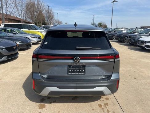 New 2026 Volkswagen Tiguan SE image 5