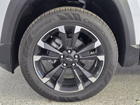 New 2026 Chevrolet Equinox RS w/ Convenience Package III FWD image 13