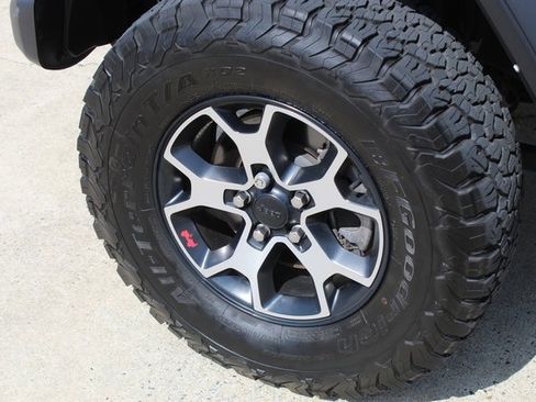 Used 2022 Jeep Wrangler Rubicon w/ Cold Weather Group image 3