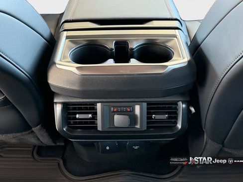 Used 2026 Ford F150 Raptor AWD/4WD image 31