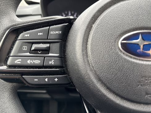 Used 2024 Subaru Crosstrek 2.0i image 18