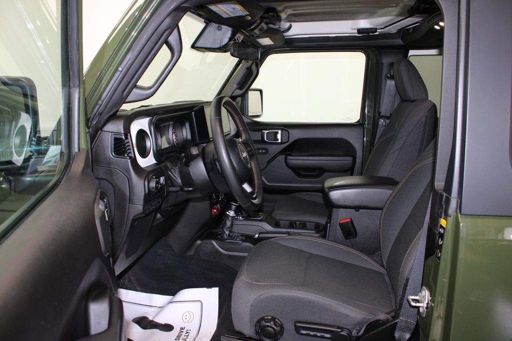 Used 2024 Jeep Wrangler Sport AWD/4WD image 26