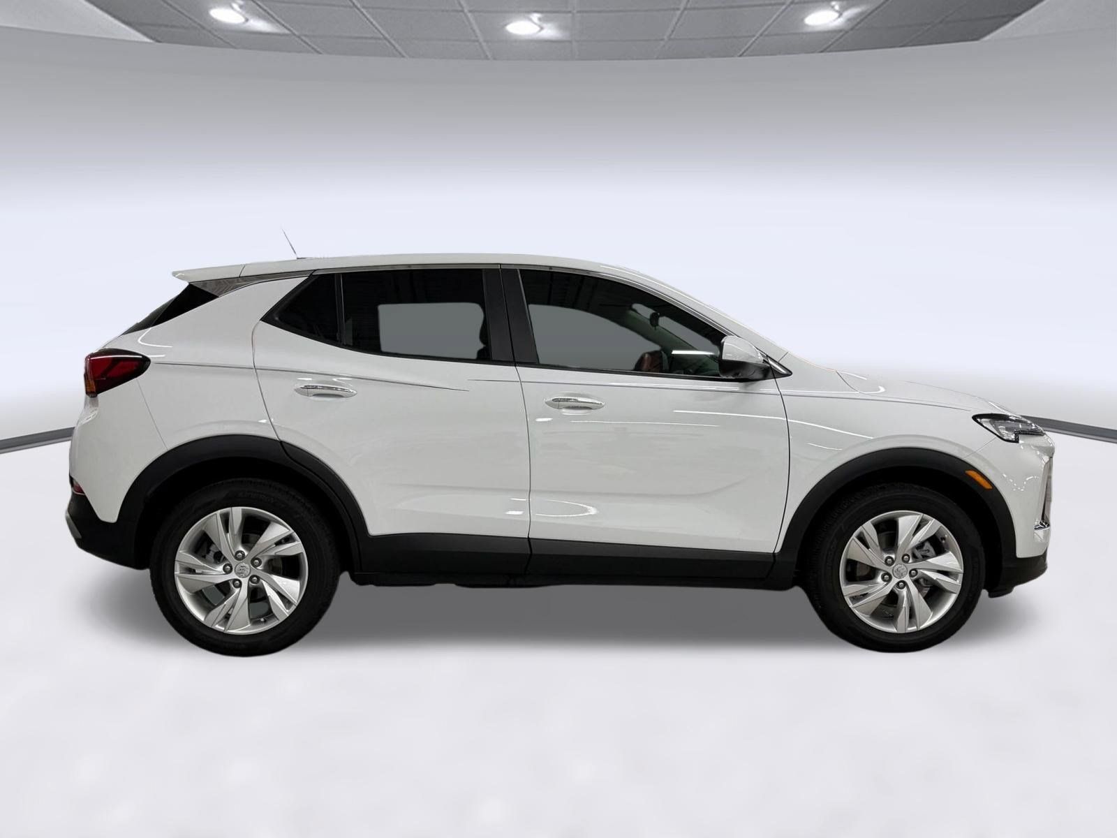 Used 2024 Buick Encore GX Preferred w/ Advanced Technology Package FWD image 8